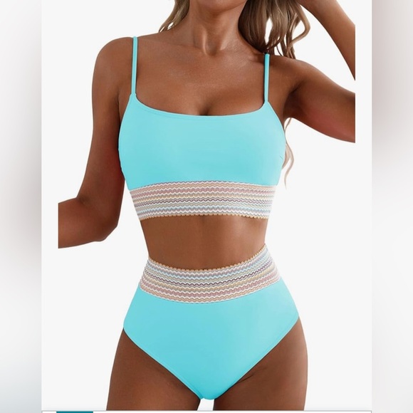 Elegant turquoise Bikini 
High Waisted
Scoop Neck 
Adjustable Spaghetti Straps - Picture 3 of 8